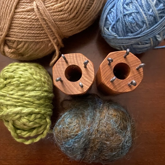 2 French Knitting Nancy Doll Spool Knitter Waldorf - Picture 3 of 3